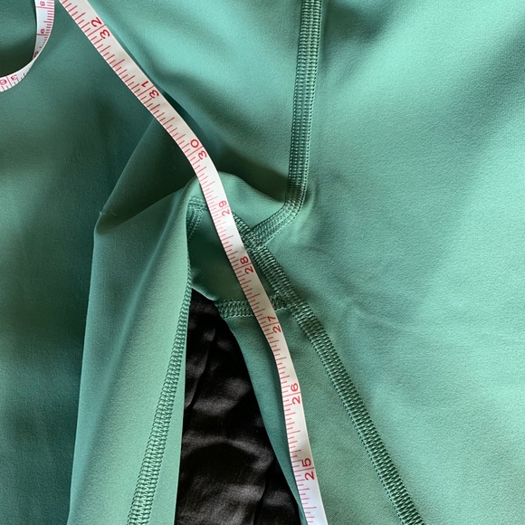 Lululemon Wunder Under, Luxtreme - 28”, Size 4 - Picture 3 of 3